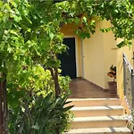 La Terrazza Sui Limoni - Degli Ospiti - Mare, Escursioni A Piedi O Bike, Falesie Per Arrampicate Πανσιόν 3*