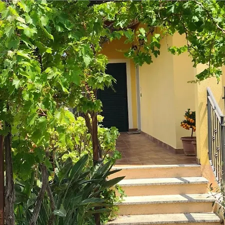 La Terrazza Sui Limoni - Degli Ospiti - Mare, Escursioni A Piedi O Bike, Falesie Per Arrampicate Penzion 3*